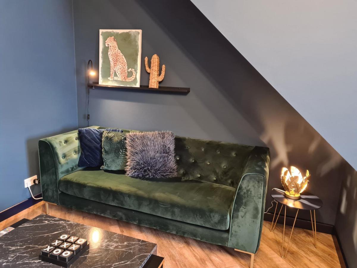Stunning 2 Bed House Near Coastal Path/Lake/Beach Llanelli Exterior foto
